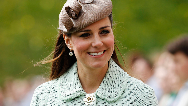 Illustration for article titled Kate Middleton Dresses the Royal Bump in a Minty Fresh Coat